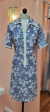 Load image into Gallery viewer, 1960s navy and white floral front zip dress
