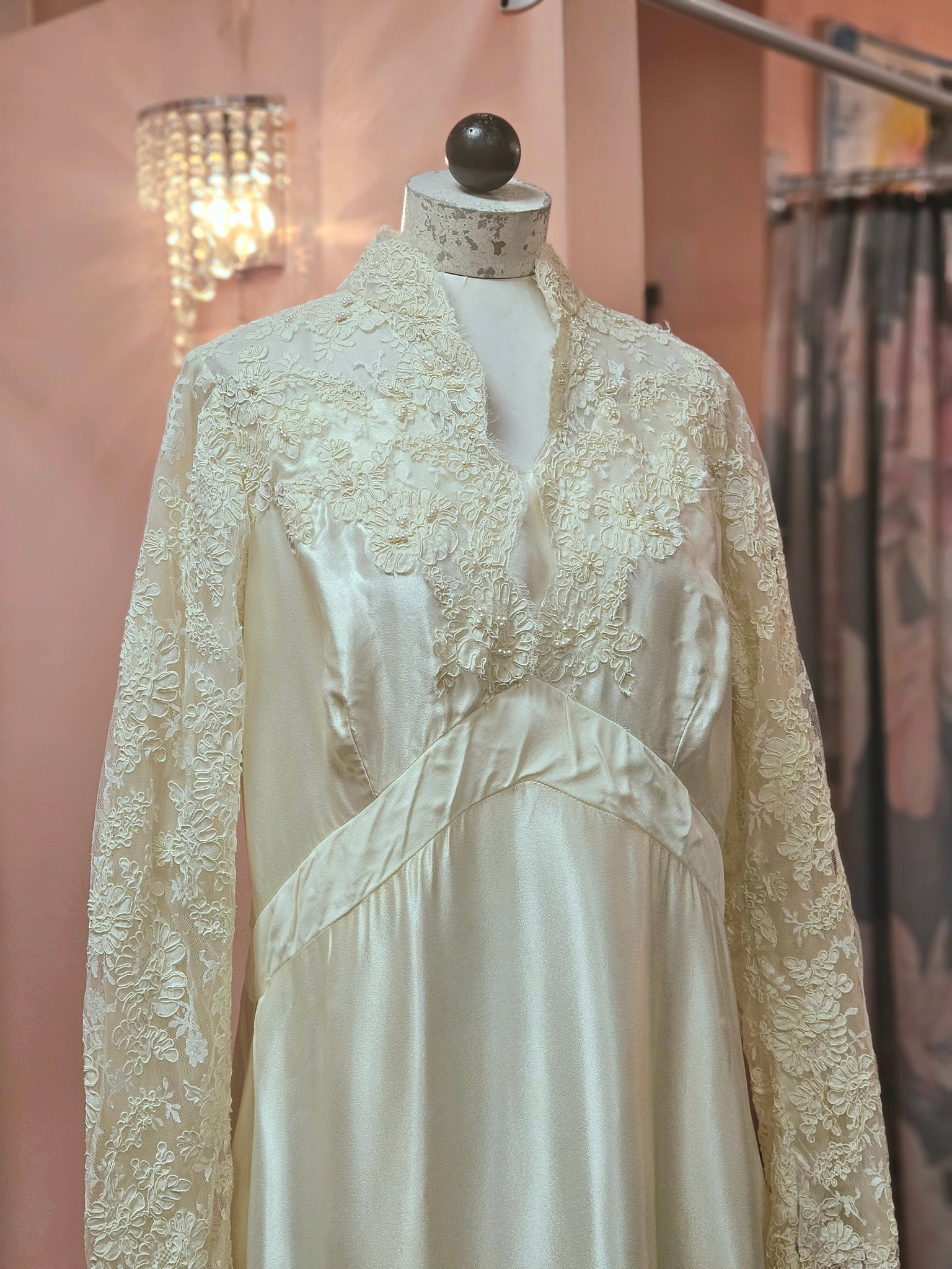 Late 1960s Empire Waist Wedding Gown Vintage 416 Late 1960s Empire Waist Wedding Gown Vintage 416