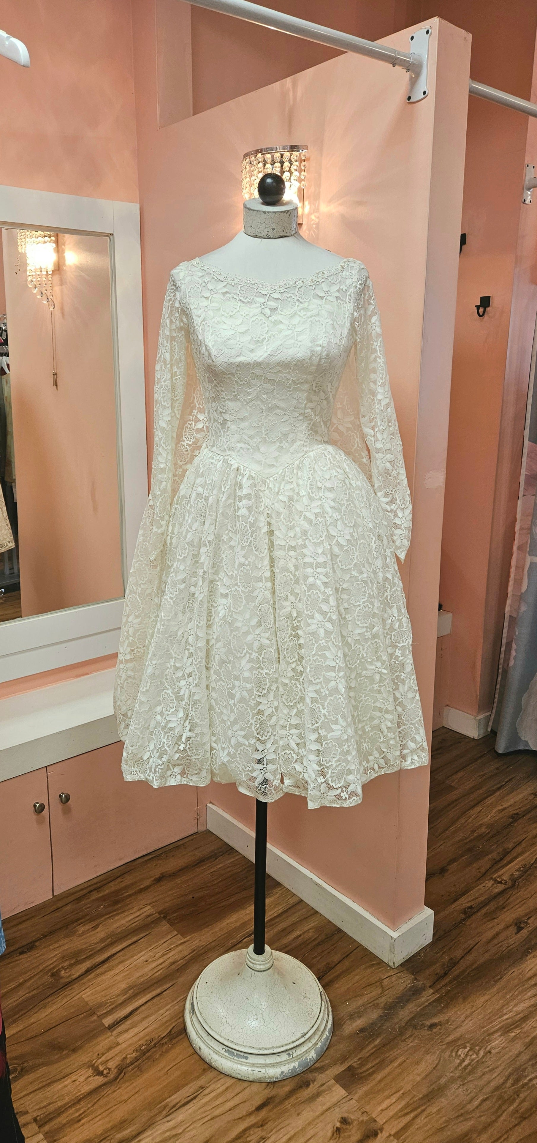 Late 1950s Wedding Dress Vintage 416 Late 1950s Wedding Dress Vintage 416